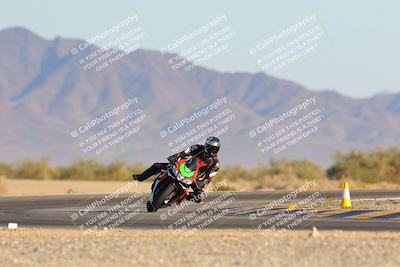 media/Dec-09-2023-SoCal Trackdays (Sat) [[76a8ac2686]]/Turn 15 Set 2 (245pm)/